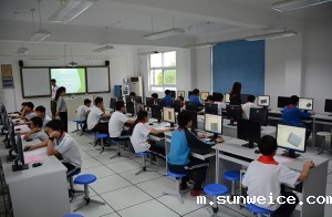 学生参与科研项目组